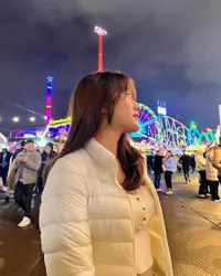 Foto-foto Amanda Caesa Anak Parto yang Sekarang Kuliah di London, Penampilannya Dipuji Makin Cantik