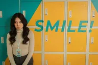 Foto-Foto Aurelie Moeremans yang Nggak Jaim Tampil 'Aneh' di Depan Kamera, Pamer Ekspresi Wajah Lucu Tetap Cantik!