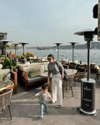Foto-Foto Ganteng Baby Issa Bareng Nikita Willy Saat Liburan di Turki, Sudah Stylish Sejak Bayi