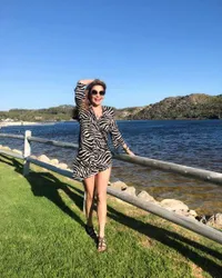 Foto-Foto Ini Bukti Tamara Bleszynski Memang Hot Mom Sejati