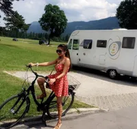 Foto-Foto Liburan Tina Dutta 'Uttaran', Keliling Eropa Bareng....