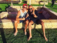 Foto-Foto 'Mesra' Cristiano Ronaldo & Petinju, Benar Pacaran?