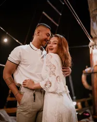 Foto-Foto Pasangan Hot Siti Badriah dan Krisjiana Baharudin, Sama-Sama Stylish dan Punya Body Goals!