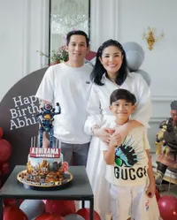 Foto-Foto Perayaan Ulang Tahun Abhirama, Putra Tampan Nindy yang Kini Genap Berusia 8 Tahun