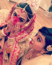 Foto-Foto 'Pernikahan' Shaheer Sheikh & Erica Fernandes, Romantis