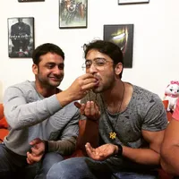 Foto-Foto Pesta Ulang Tahun Shaheer Sheikh, Super Heboh