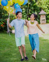 Foto-Foto Prewed Dimas Aditya - Tika Bravani, Natural Romantis