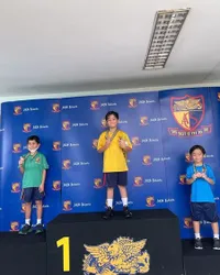 Foto-foto Rafathar Jadi Juara Lomba Renang di Sekolah, Dapat 2 Medali - Bikin Raffi Ahmad dan Nagita Slavina Bangga