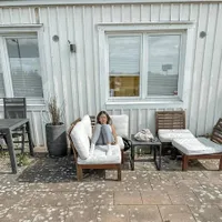 Foto-foto Ratu Felisha Liburan di Swedia, Gayanya Santai Sambil Road Trip Menikmati Keindahan Alam