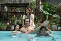 Foto-Foto Terbaru Dwi Sasono Telanjang Dada Pamer Otot, Fit Karena Rajin Olahraga - Dada 'Mentul' Bikin Widi Mulia Iri