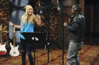 Foto: 11 Musisi Yang Pernah Tampil di 'HANNAH MONTANA'