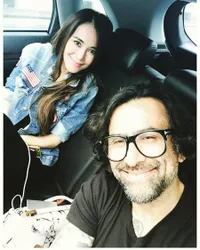FOTO: 22 Tahun Pernikahan Jeremy Thomas & Ina, Tetap Manis Mesra