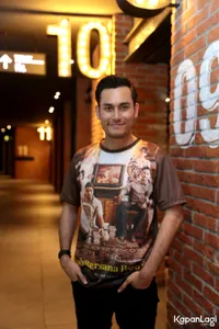 FOTO: 3 Pria Ganteng Dalam Film 'SABTU BERSAMA BAPAK'