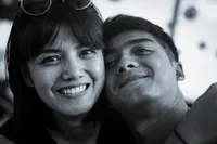 FOTO: 4 Tahun Menikah, Ricky Harun & Herfiza Makan Malam Romantis