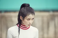 FOTO: 8 Idol K-Pop dengan Ekspresi Dingin & Menyeramkan, IU - Taeyong NCT