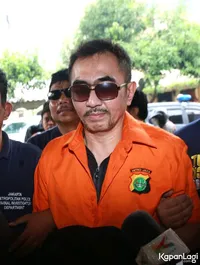 FOTO: Aa Gatot Datangi Polda Metro Jaya Untuk Pemeriksaan Senjata