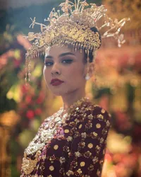 Foto Adara Taista Menantu Hatta Rajasa, Meninggal Karena Kanker