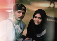 FOTO: Abi Krishna, Saudara Kembar Rina Nose Yang Ganteng & Kalem