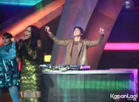 FOTO: Al Ghazali Nge-DJ Bareng Bunda Maia, Ganteng & Berkelas!