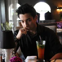 FOTO: Aliff Alli, Adik Miller Khan Yang Diam-Diam Telah Menikah
