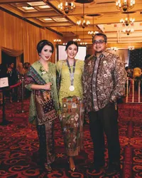 FOTO: Alifiya, Putri Dede Yusuf Yang Cantik dan Jarang Terekspos