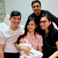 Foto Anak Franda & Samuel Zylgwyn, Cute dan Namanya Unik Banget