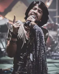 FOTO: Aryo Wahab, Papa Ganteng Rock & Roll Yang Sayang Keluarga