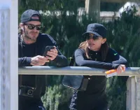 FOTO: Asyik Les Berkuda, Harper Beckham Tetap Cantik & Stylish