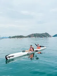 FOTO Ayu Dewi Liburan di Labuan Bajo, Spa Bareng Suami - Rayakan Ultah Anak di Kapal