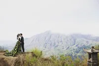FOTO: Bakal Gelar Resepsi, Eza Gionino & Istri Jalani Pemotretan