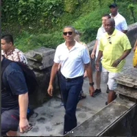 FOTO: Barack Obama dan Keluarga Nikmati Liburan di Pulau Bali