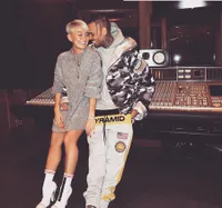 FOTO: Bareng Chris Brown, Agnez Mo Hadiri Pesta Ultah DJ Khaled