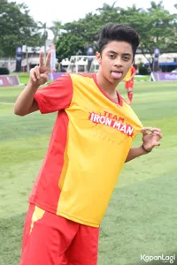 FOTO: Bastian Steel Pamer Skill Menawan di Atas Lapangan Hijau