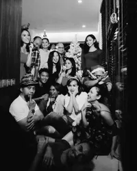 FOTO: BCL dan Ashraf Rayakan Natal Seru Bareng Dena Rachman
