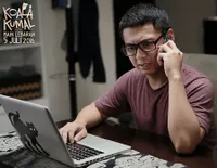 FOTO: Begini Rasa Nyeseknya Diputus Cinta Sama Tunangan, Nangis!