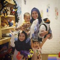FOTO Belajar Berjilbab, Sybil Anak Zaskia Adya Mecca Makin Cantik