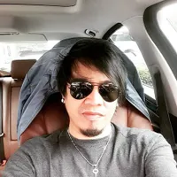 FOTO: Bikin Penasaran, Seperti Ini Gaya Ian Kasela Tanpa Kacamata