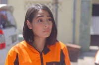 FOTO: Bikin Resah, Tukang Ojek Cantik Niken 'Ayang Sarah' Anjani