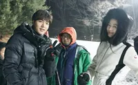 FOTO: BTS 'Legend of The Blue Sea' Senyum Nyaman Saat Syuting