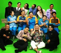 FOTO: BTS Syuting Hari Pertama 'Office Boy', Ismail Naik Pangkat!