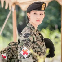 FOTO: Cantik Banget, Tentara Ini Kim Ji Won 'DOTS' Dunia Nyata