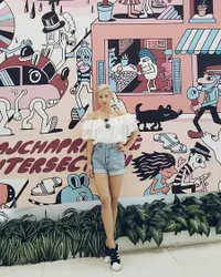FOTO: Cantik Berbikini, Jennifer Bachdim Liburan di Thailand