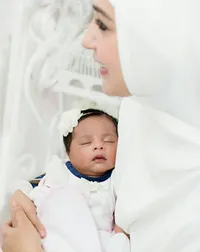 FOTO: Cantik Kebangetan, Baby Hawwa Jalani Pemotretan Penuh Bunga
