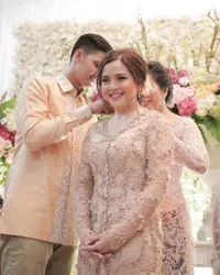 FOTO: Cantiknya Tasya Kamila di Momen Tunangan Dengan Kekasih