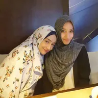 FOTO: Cindy Fatika Sari & Putrinya Makin Mirip, Sulit Dibedakan!