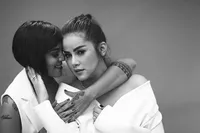 FOTO: Cinta, Adik Olla Ramlan Yang Hot Mom Rocker Bertato
