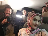 Foto Cut Meyriska Cantik Saat Berhijab, Bikin Makin Jatuh Cinta