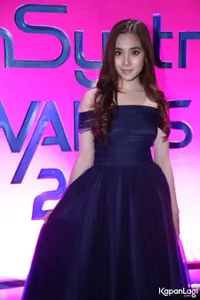 FOTO Dahsyatnya Awards 2017, Ini Gaya Keren Seleb di Blue Carpet