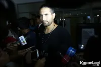FOTO: Datang Menjenguk, Gaston Ungkap Kondisi Jupe Sedang Baik