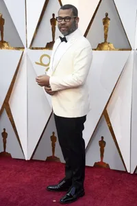 FOTO: Deretan Fashion Seleb Cowok di Oscar 2018, Stunning Semua!